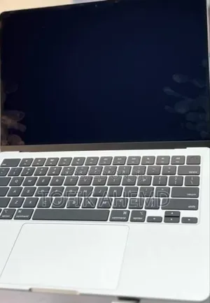 New Laptop Apple MacBook Pro M1 16GB Intel Core Ultra 7 SSD 256GB