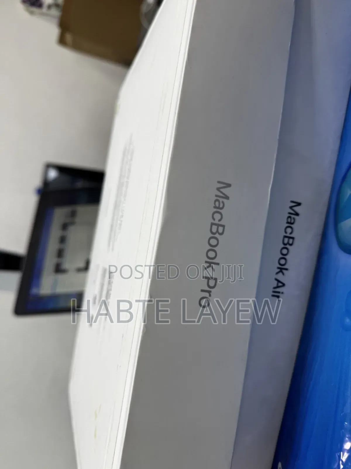 New Laptop Apple MacBook Air 2023 M2 16GB Apple M2 SSD 1T