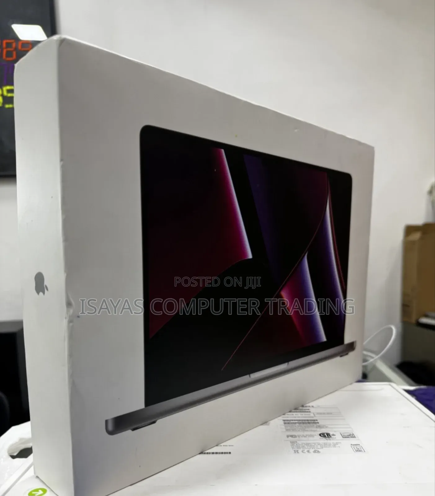 New Laptop Apple MacBook Pro 2023 M2 16GB SSD 1T