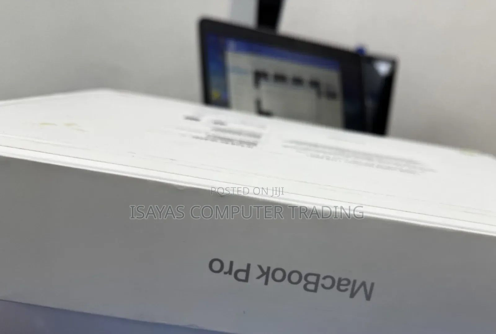 New Laptop Apple MacBook Pro 2023 M2 16GB SSD 1T