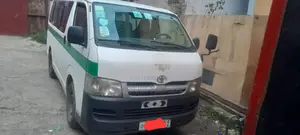 Photo - Toyota HiAce 2007 White