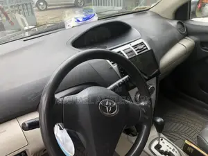 Toyota Yaris 2007 Silver