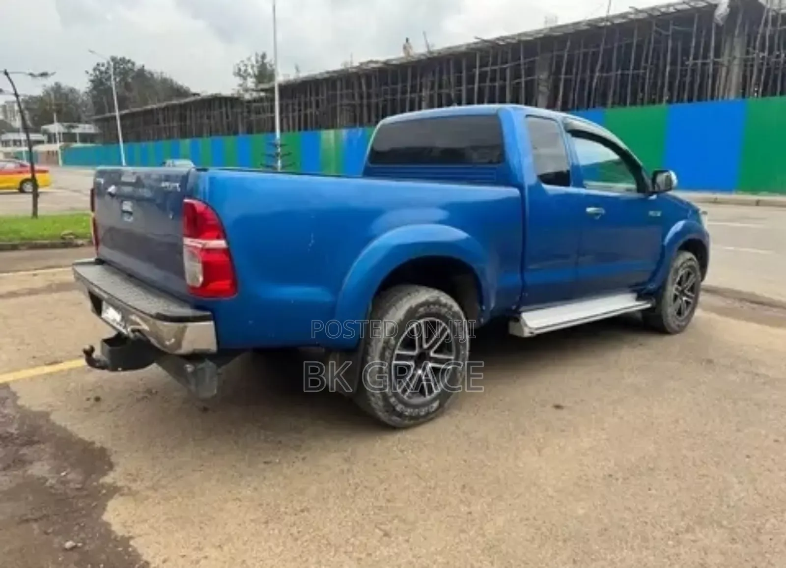 Toyota Hilux 2015 Blue