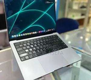 New Laptop Apple MacBook Pro M1 32GB Apple M1 Pro SSD 1T