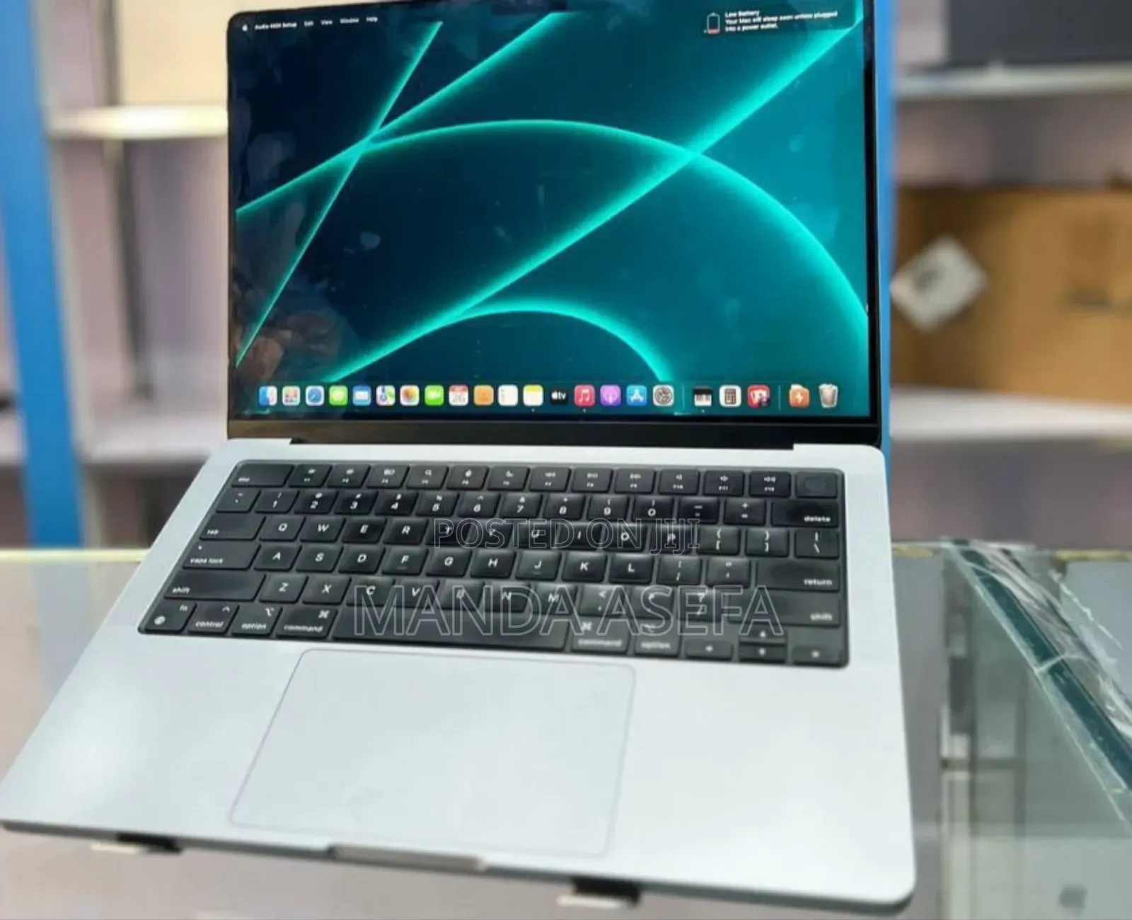 New Laptop Apple MacBook Pro M1 32GB Apple M1 Pro SSD 1T