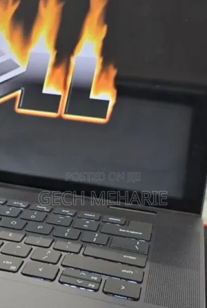 Photo - New Laptop Dell Inspiron 15 16GB Intel Core I7 SSD 1T