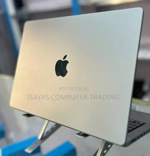 New Laptop Apple MacBook Pro M1 16GB SSD 1T