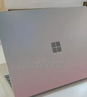 New Laptop Microsoft Surface 8GB Intel Core I5 SSD 128GB