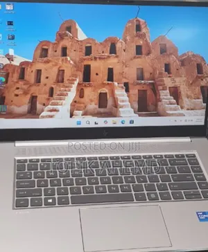 New Laptop HP ZBook 15 G4 16GB Intel Core I7 SSD 512GB