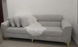 Photo - Sofa Couch 