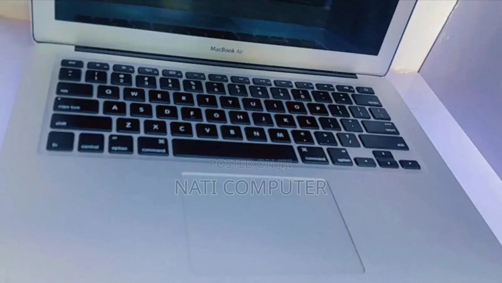 New Laptop Apple MacBook Pro M1 8GB Intel Core I5 SSD 128GB