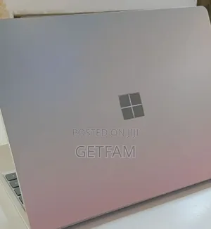 Photo - New Laptop Microsoft Surface 8GB Intel Core I5 SSD 128GB