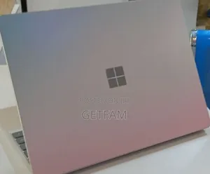 New Laptop Microsoft Surface 8GB Intel Core I5 SSD 128GB