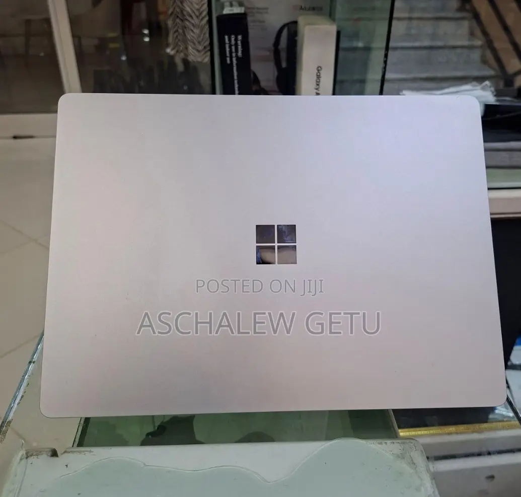New Laptop Microsoft Surface 16GB Intel Core I7 SSD 512GB