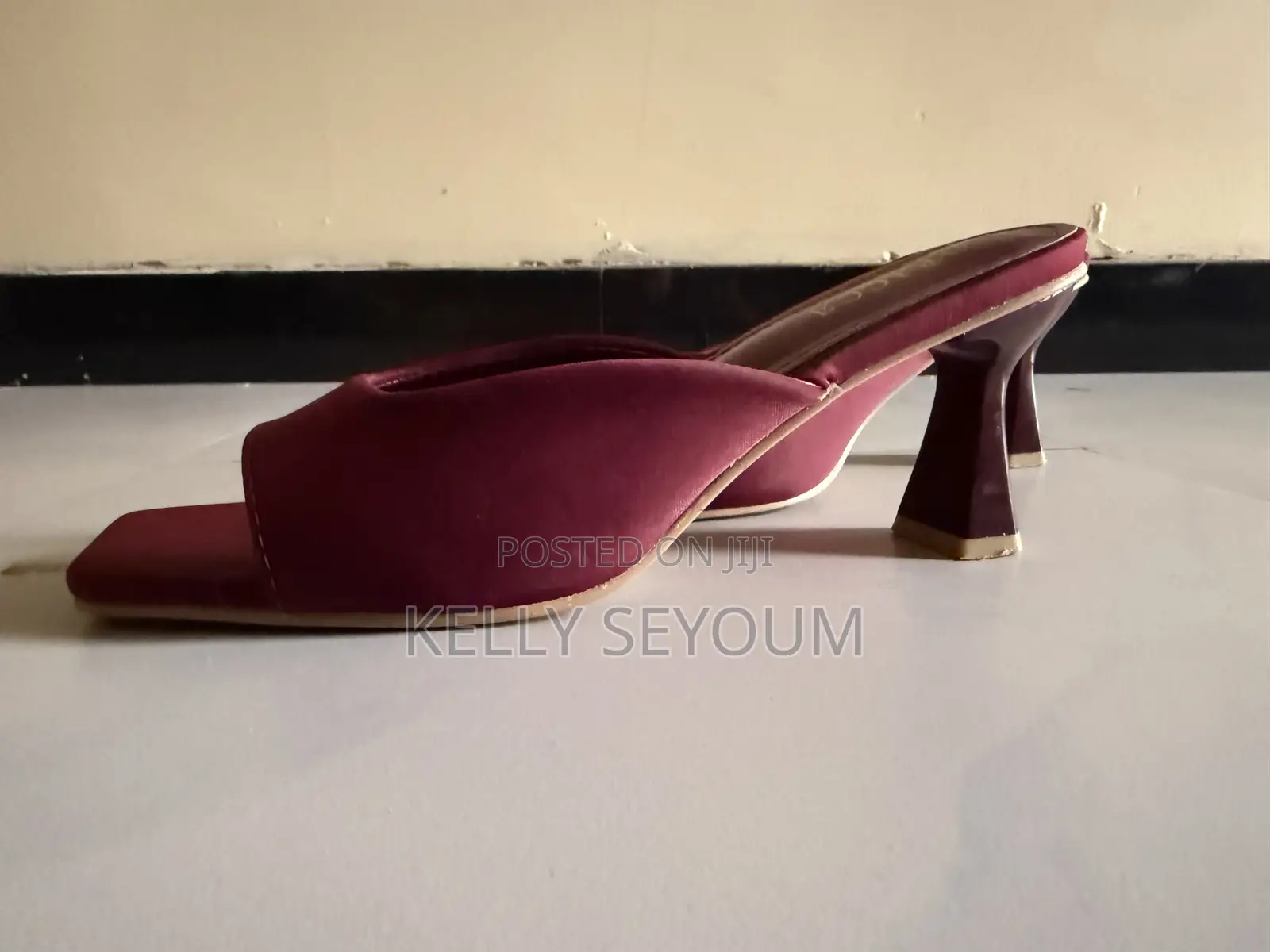 Heels Slightly Used Size 39