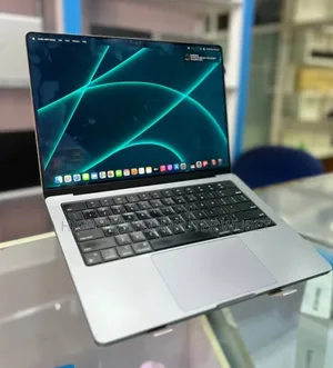 New Laptop Apple MacBook Pro M1 16GB Intel Core I9 SSD 512GB