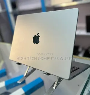 New Laptop Apple MacBook Pro M1 16GB Intel Core I9 SSD 512GB