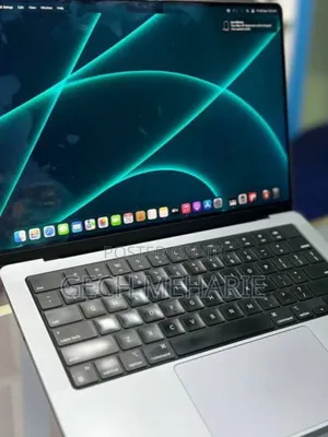 New Laptop Apple MacBook Pro M1 32GB Apple M1 Pro SSD 1T