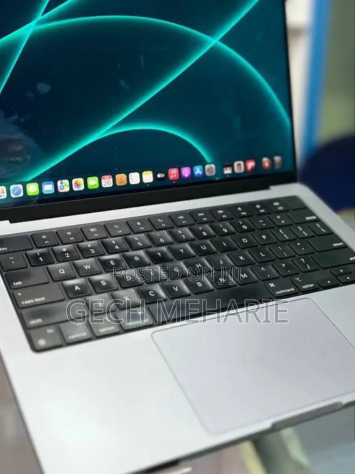 New Laptop Apple MacBook Pro M1 32GB Apple M1 Pro SSD 1T