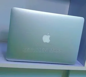 New Laptop Apple MacBook Pro 2017 8GB Intel Core I5 SSD 128GB