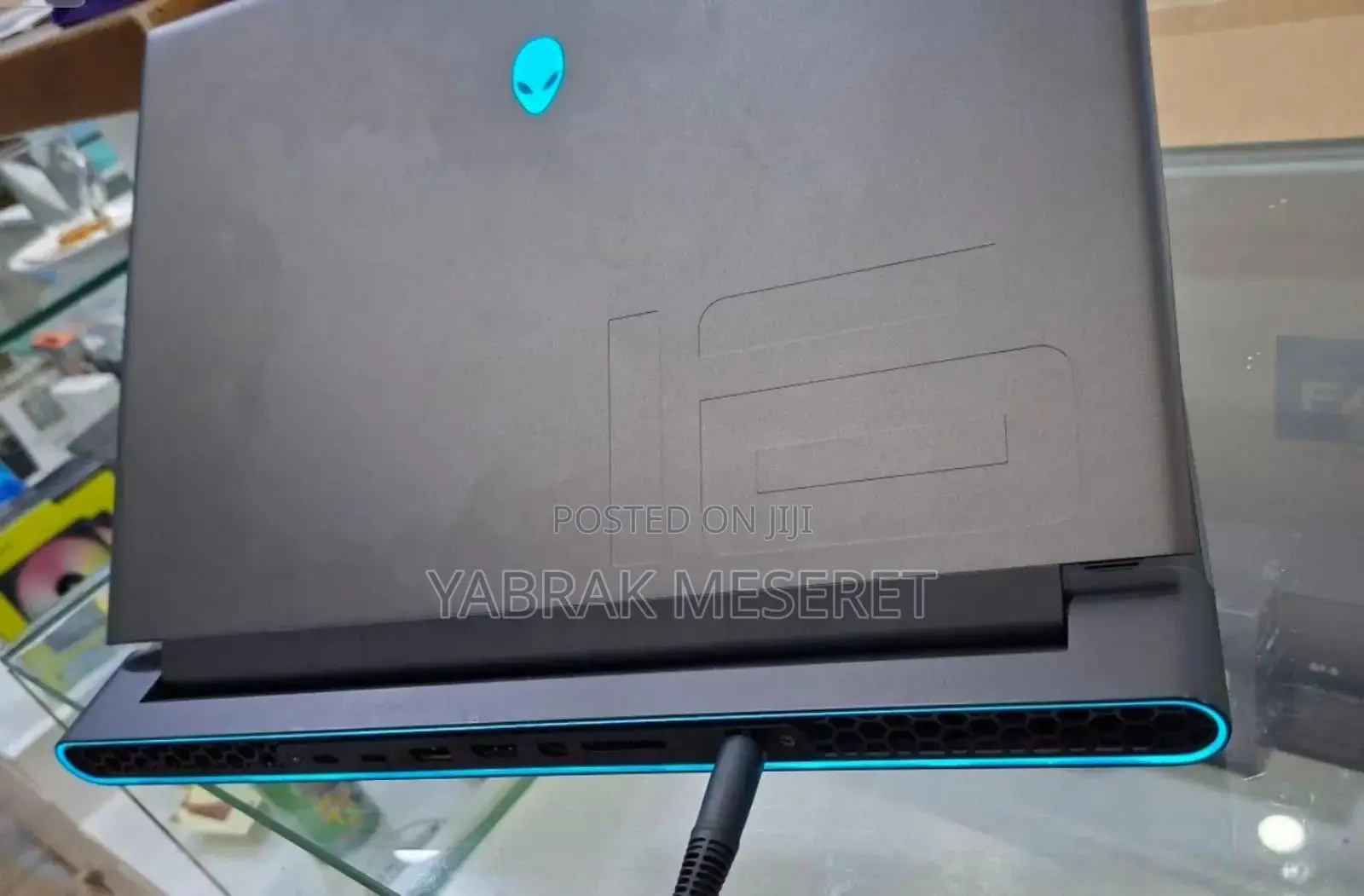 New Laptop Alienware M17x R2 16GB Intel Core I7 SSD 1T