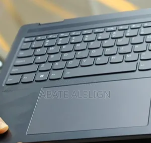 New Laptop Lenovo Yoga 7i 16GB Intel Core I7 SSD 1T