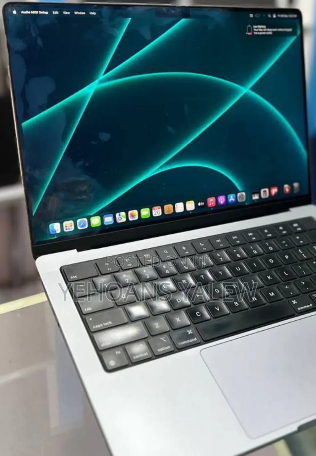 New Laptop Apple MacBook Pro M1 32GB Apple M1 Pro SSD 1T