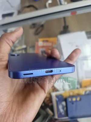 Photo - New Samsung Galaxy A17 256 GB Blue