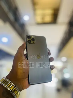 Photo - Apple iPhone 11 Pro Max 256 GB Black