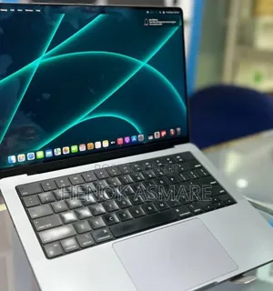 New Laptop Apple MacBook Pro M1 32GB Apple M1 SSD 1T