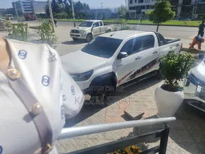 Toyota Hilux Revo Double Cab Deisel 2.8 AWD 2021 White