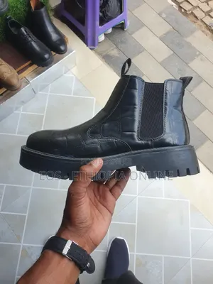 Photo - Black Casual Leather Boots [On Hand]