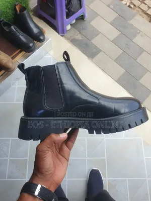 Black Casual Leather Boots [On Hand]