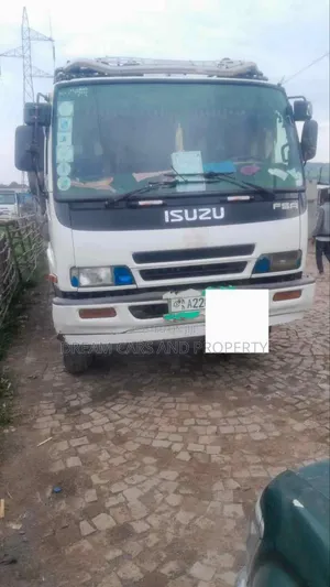 Photo - Isuzu FSR 2015 Model