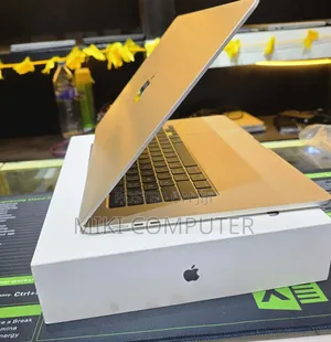 Photo - New Laptop Apple MacBook Air 2024 M3 13-Inch 8GB Intel SSD 256GB