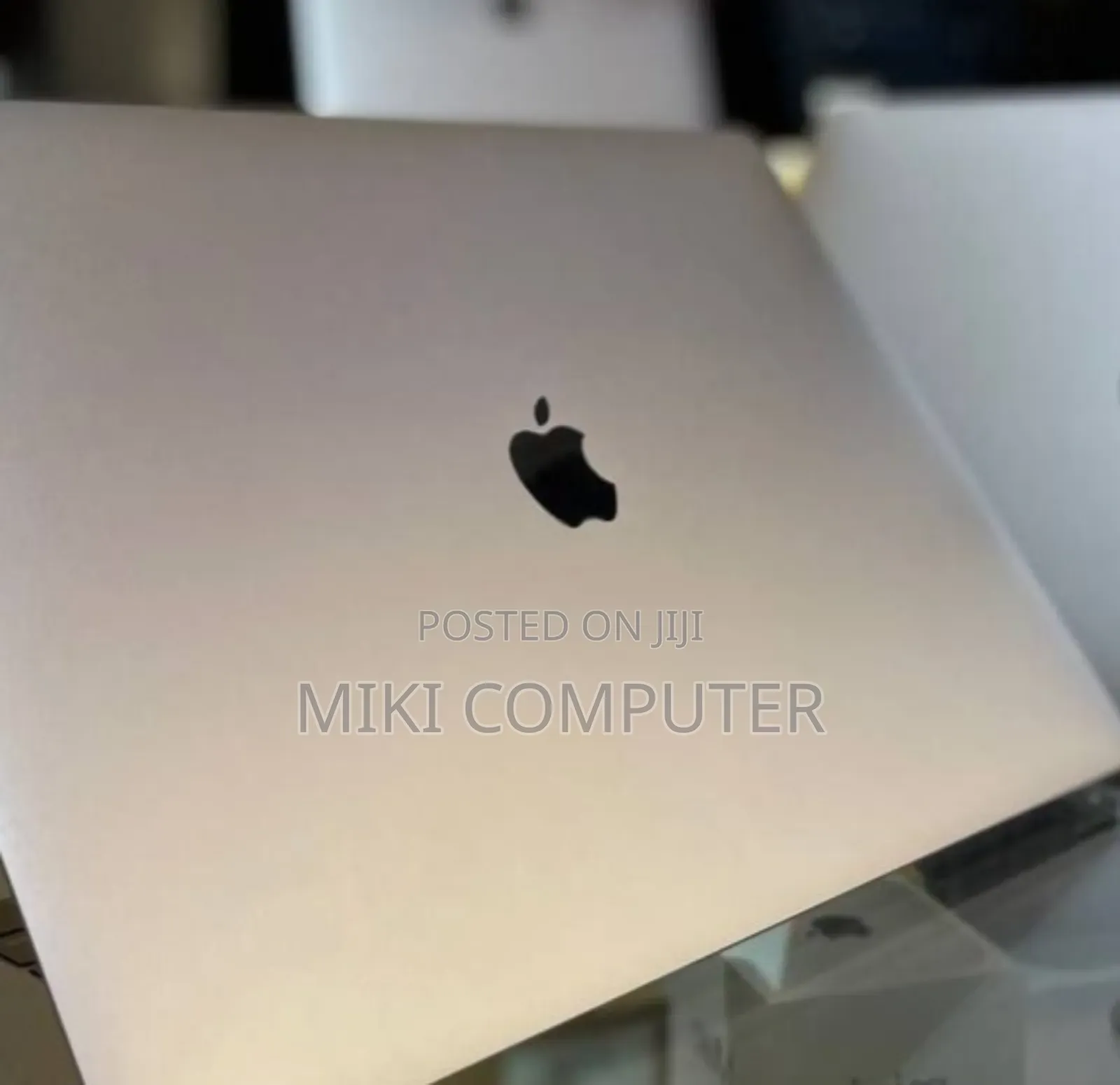 New Laptop Apple MacBook Air 2024 M3 13-Inch 8GB Intel SSD 256GB