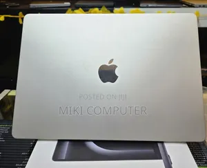 New Laptop Apple MacBook Air 2024 M3 13-Inch 8GB Intel SSD 256GB