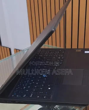 New Laptop Dell Latitude 5580 8GB Intel Core I5 SSD 256GB