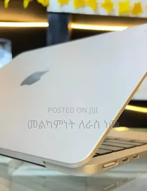 New Laptop Apple MacBook Air 2022 M2 8GB Apple M2 SSD 256GB