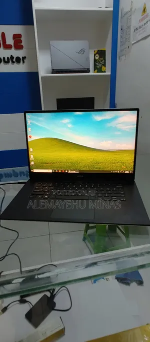 Photo - New Laptop Dell Precision 5540 16GB Intel Core I7 SSD 512GB