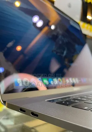 New Laptop Apple MacBook Air 2024 M3 15-Inch 8GB Apple M3 SSD 256GB