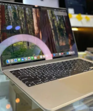 Photo - New Laptop Apple MacBook Air 2024 M3 13-Inch 16GB Apple M3 SSD 512GB