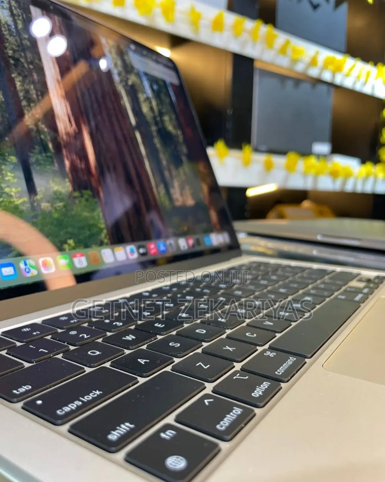 New Laptop Apple MacBook Air 2024 M3 13-Inch 16GB Apple M3 SSD 512GB