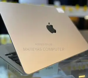 New Laptop Apple MacBook Air 2024 M3 13-Inch 16GB Apple M3 SSD 512GB