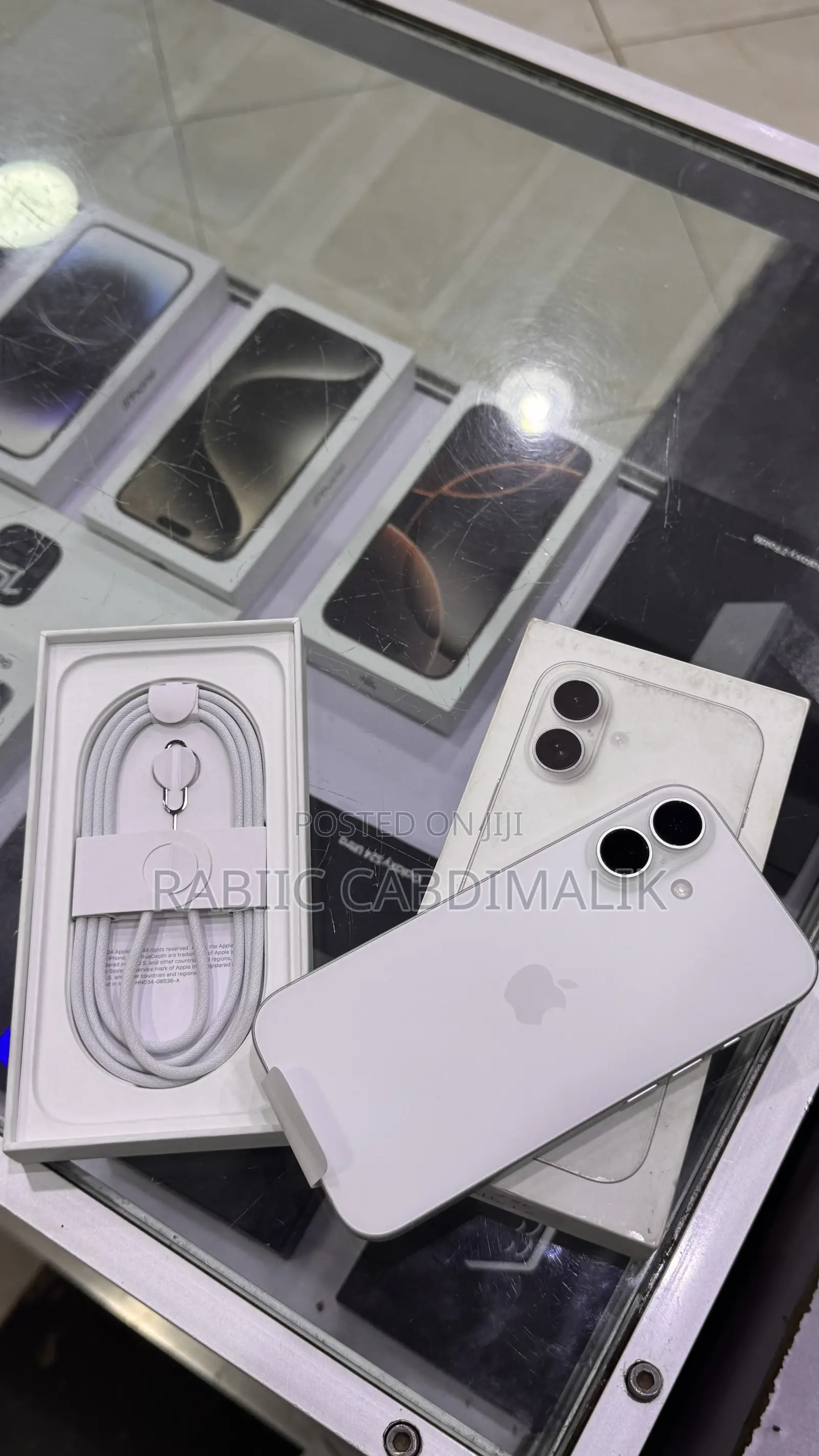 New Apple iPhone 16 256 GB White