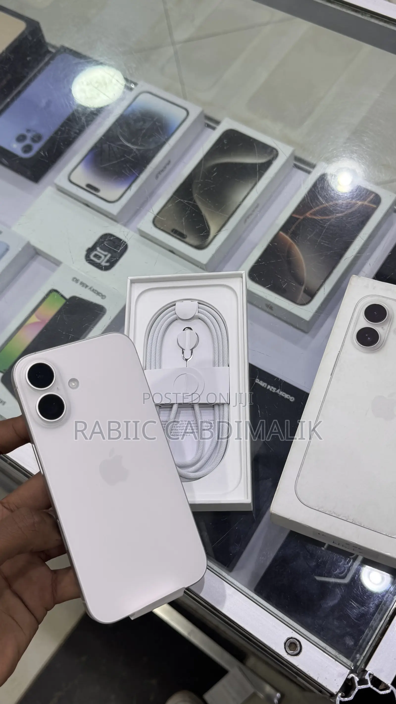 New Apple iPhone 16 256 GB White