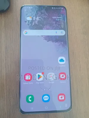 Photo - Samsung Galaxy S20 128 GB Gray