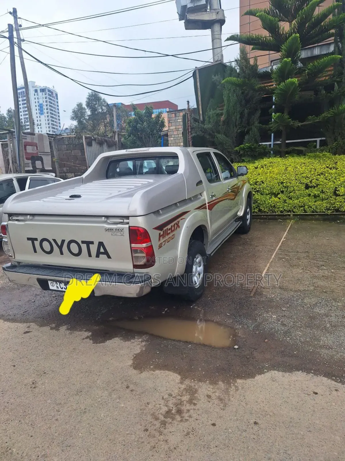 Toyota Hilux 2013 Gold