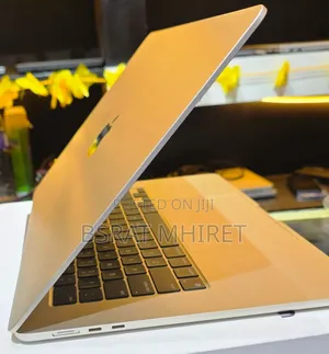 New Laptop Apple MacBook Air 2024 M3 15-Inch 8GB Apple M3 SSD 256GB