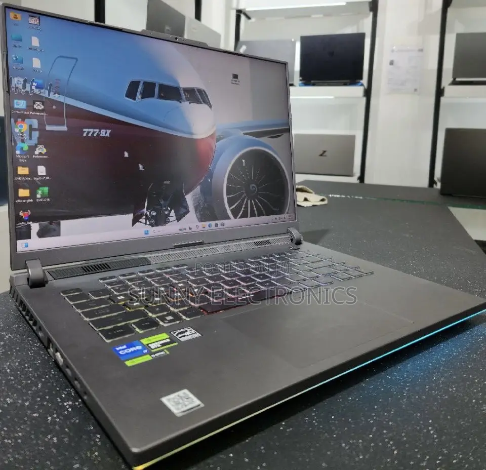 New Laptop Asus ROG Strix G15 16GB Intel Core I7 SSD 1T